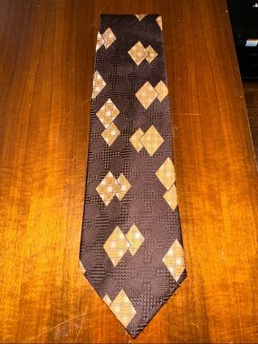 Vintage 70s Damon Brown Textured Polyester Tie with‎ Gold Diamond Plaid Motif